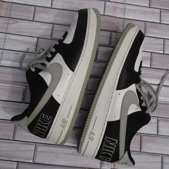 SIZE 13. NIKE AIR Force 1 Low '07 EMB Raiders sneakers shoes.